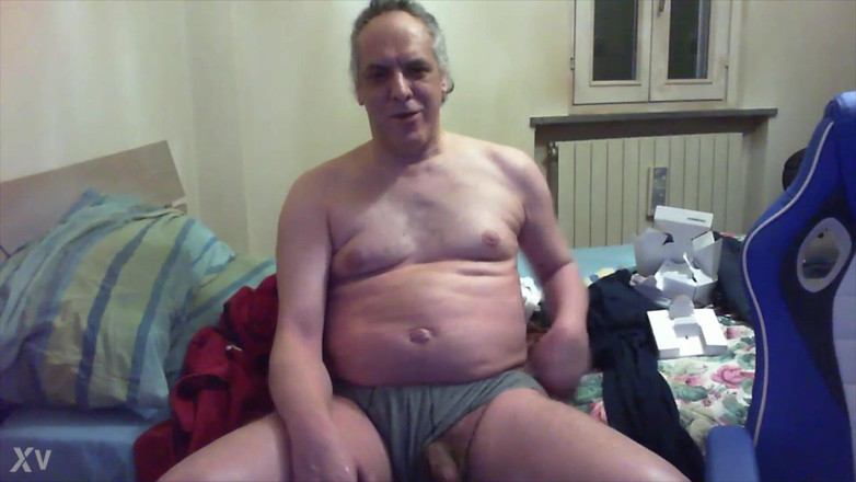 BELLOeBIOTTO: Brengsek Itali yang terangsang menarik lanun itu keluar dari seluar...