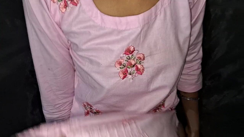 Rakesh: Indische Desi Hauswaif Rani Bhabhi Ki Chudayi echtgenoot Ne kamer...