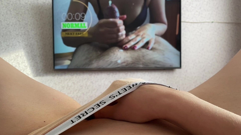 Julia-Softdome: 「イくな」チャレンジをチェックしています