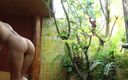 ATK Hairy: Chlupatá ruská Daria se sprchuje v krásném Thajsku