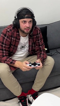 Awek gamer blowjob lelaki ke muka pancutan mani