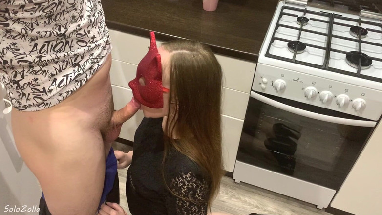 Mirallise: Scopami duro in cucina! Voglio il tuo sperma!