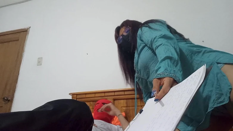 NEGRITA SEXY: Kocam bana istediğimi vermiyor ve bu yüzden evlilik yatağımızda mastürbasyon...
