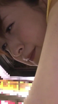 길거리 라면 가게에서 털이 무성한 일본 소녀와 함께하는 핫한 라면 장면 - 2_threesome