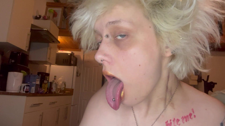 Glitterqueen1999: Fetiș cu ruj, fetiș cu gură, fără machiaj, fată gotică