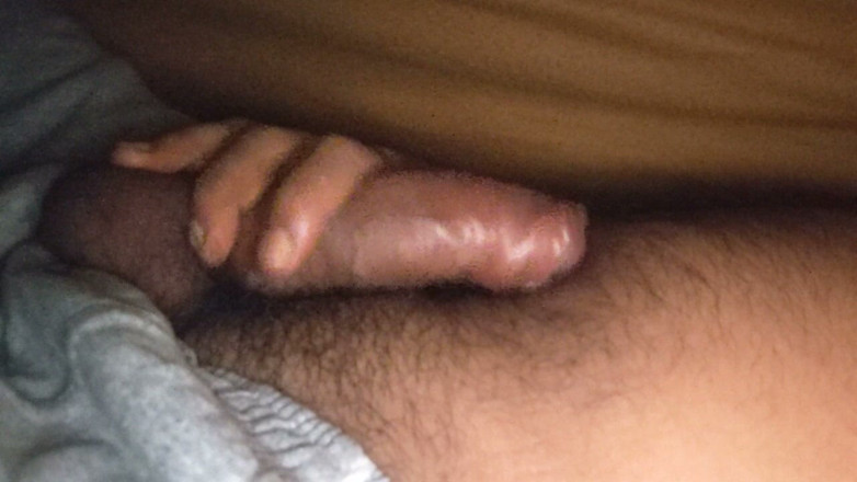 MyBigDick100: Sucul de spermă din pula mea scoate un sunet de...