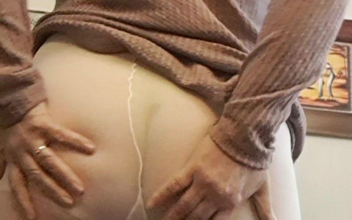 Mommy big hairy pussy: Máy bay bà già tự nhiên với một số quần áo