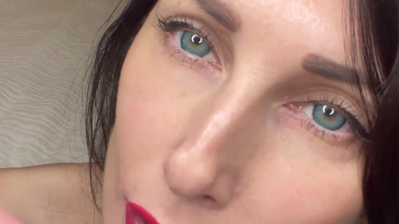 LizaVirgin: Compilation d'éjaculations par la sexy Liza Virgin, gros plan