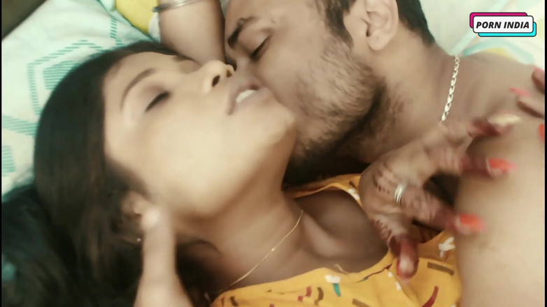 Porn India Studio: Hot Beautiful Couple Hardcore Romantic Sex in Morning