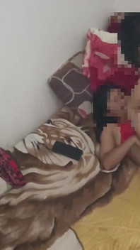 penuh gairah sama kekasihku waktu istriku lagi keluar rumah