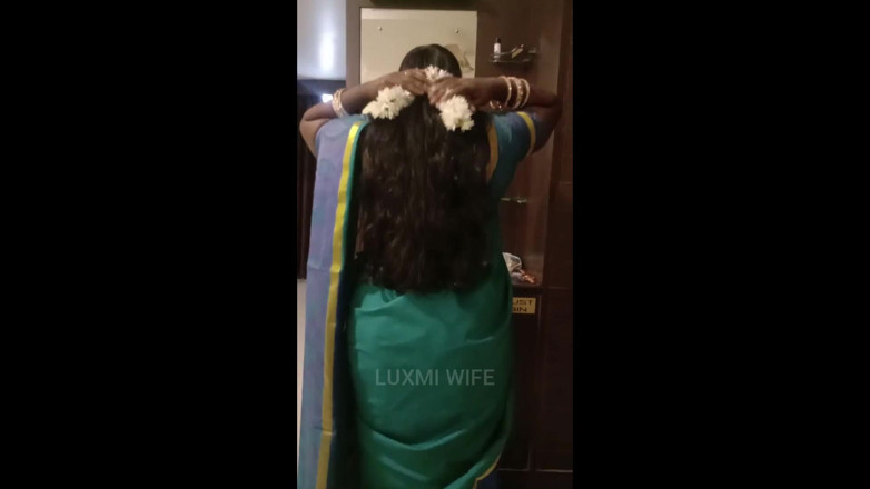 Luxmi Wife: Purtând sari pentru a fute un prieten de la birou -...
