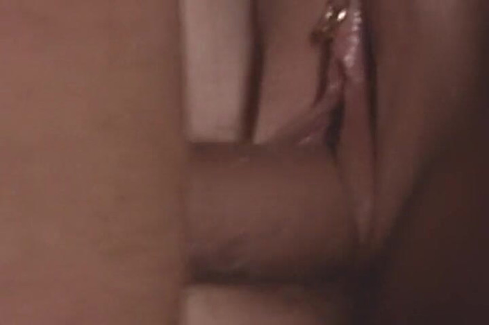 Lovers Of Vintage: 이 음탕한 창녀는 애널 구멍을 따먹히는 걸 정말 좋아해