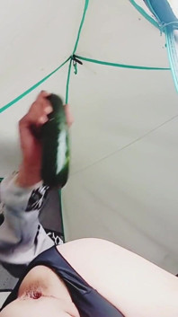 ジムを出た後、男の子がお尻を開く