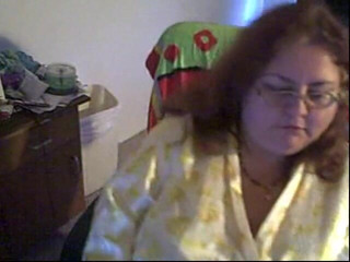 BBW nurse Vicki adventures with friends: Cam show of me playing with some balloons