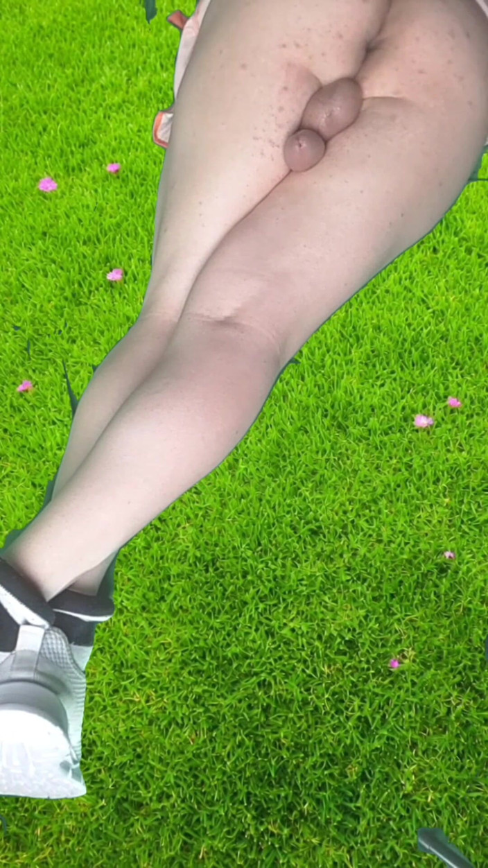 Kitty_Cross: Rumpa blond femboy söt saftig röv släta lår Lollipop Sissy