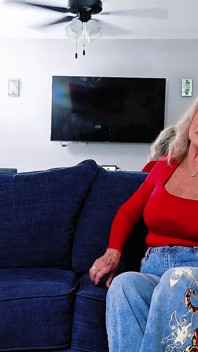 Ich ficke meine 80 jahre alte versaute schwiegermutter anneke van Buren