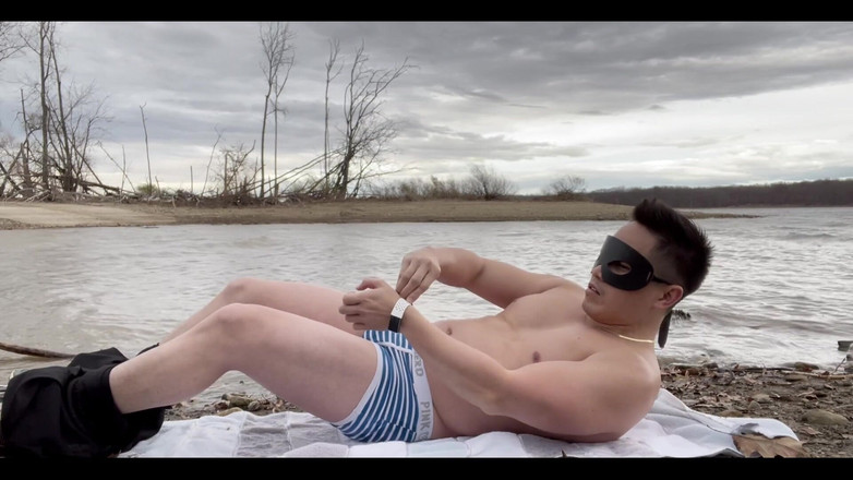 barenakedboy: Disfrutando de un lago