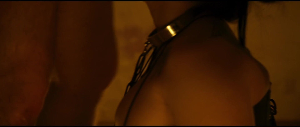 Verso Cinema: Asian chick gets punished