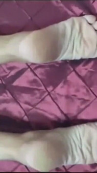 Mel Pembe Dildo İle Oynuyor 2
