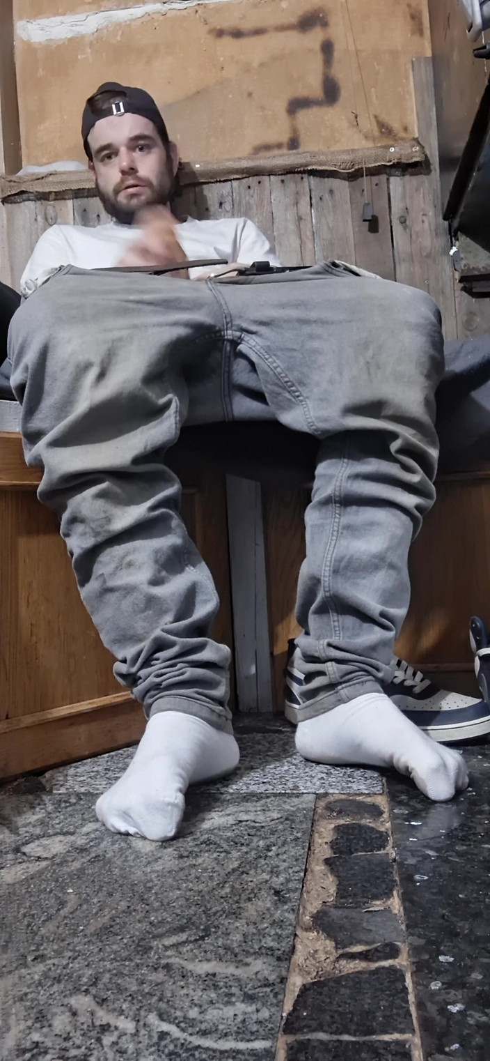 jerkofflover: Se Masturber Dans Un T-shirt Blanc Et Un Jean Compilation...