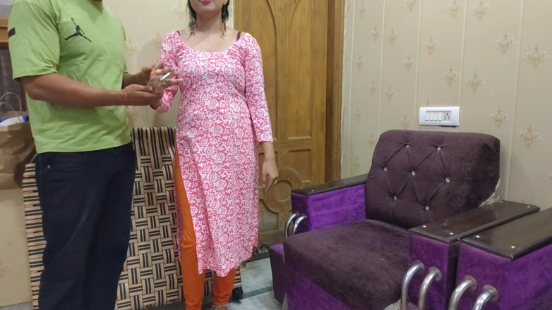 Hornycouple149: Stepsister and Stepbrother Make Sex Relation in Store Room, Indian...