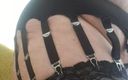 UK Joolz: Nächstes outfit für heute... Pvc-kleid, schwarze strümpfe, 14 strap-straps-straps und high...