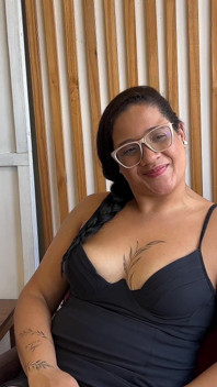 Raquel, nieśmiała brunetka, która lubi podwójną penetrację