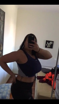 Mirror Flaunting Before a Gym Session!