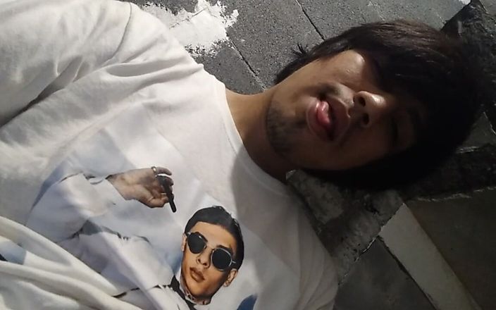 AlexAlejandro13: Kontol besarku