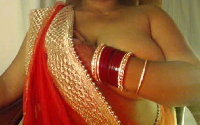 HotGirl21: हॉट सेक्सी नग्न स्तन शो और हॉट बड़े स्तन निप्पल।