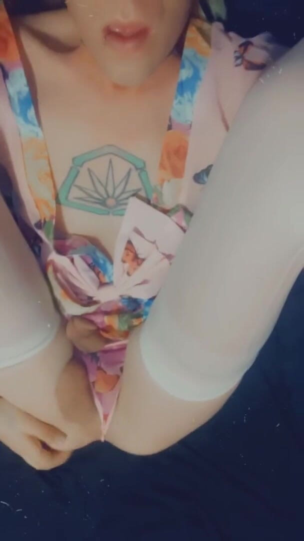 CarmenMelatonin: 예쁜 기모노 키스