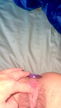 Zum ersten mal fickt maschine stiefschwester bekommt ihren jungfräulichen arsch geritten