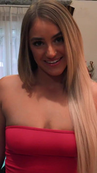 Propertysex l'agente immobiliare formosa kenzie madison si scopa il venditore in casa