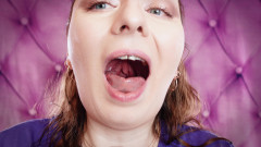 Arya Grander: Asmr: Pohltit fetiš obryně Vibes Mukbang Video Sfw v nitrilních...