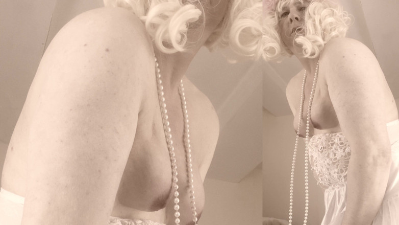 TransFurBitch: Twenty Sex - Die Wilden 20er, Als Die Girls Noch Eier Hatten