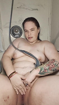 Pinggir dalam bilik mandi