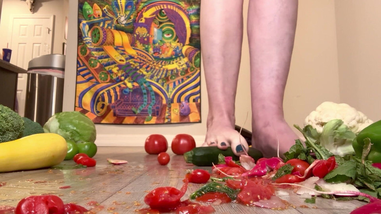 Peppermint Giantess: Tamanho 16 Paixão por pés com vegetais