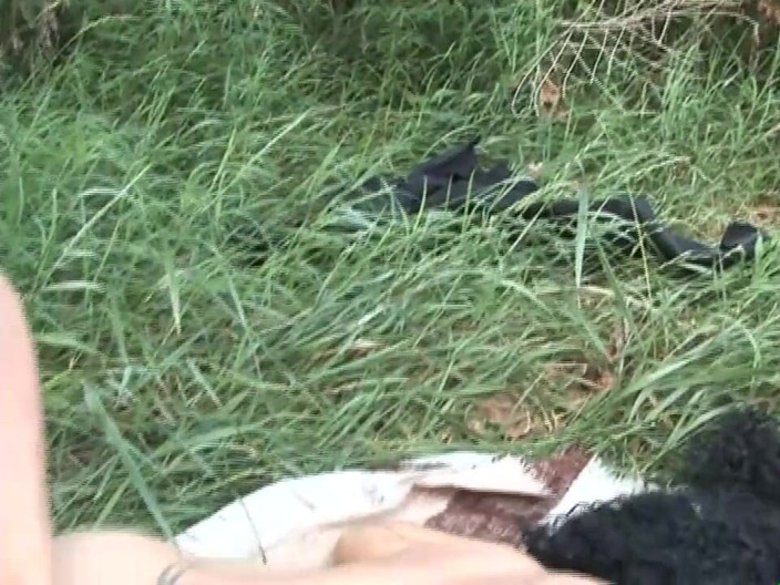 XTime Vod: Ngentot memek berbulu hardcore di hutan