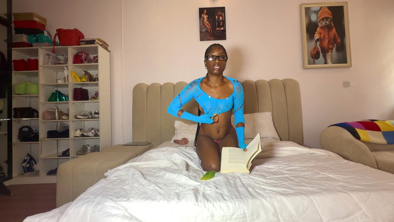 Spicy perry: Sesión de lectura de libro con spicyperry parte 1