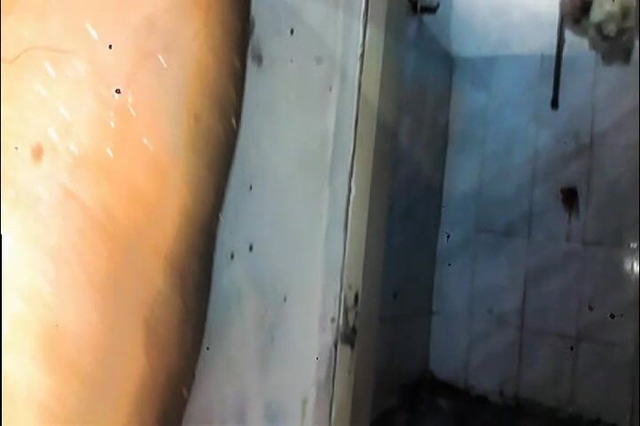 Tina Baby: 斯里兰卡的继母 - Ahe如何在浴缸里撸精