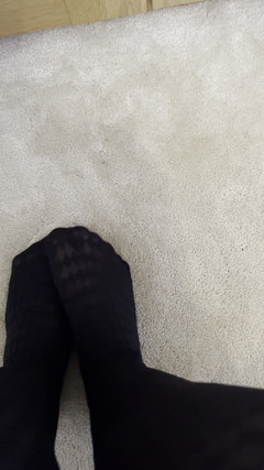 Bigtiddygoth: Líbí se ti moje dokonalé nohy?