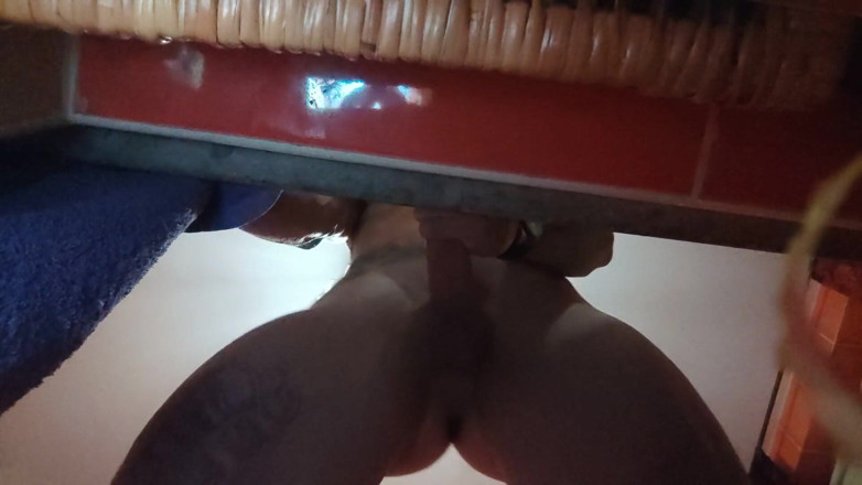 Hard big Tatooed cokk!: Încearcă din greu