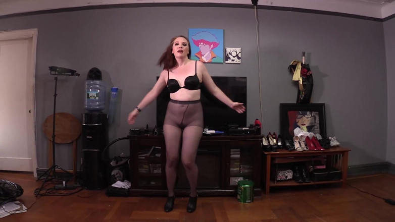 Evangelines Fetish: パンストファッションショー チンポ崇拝