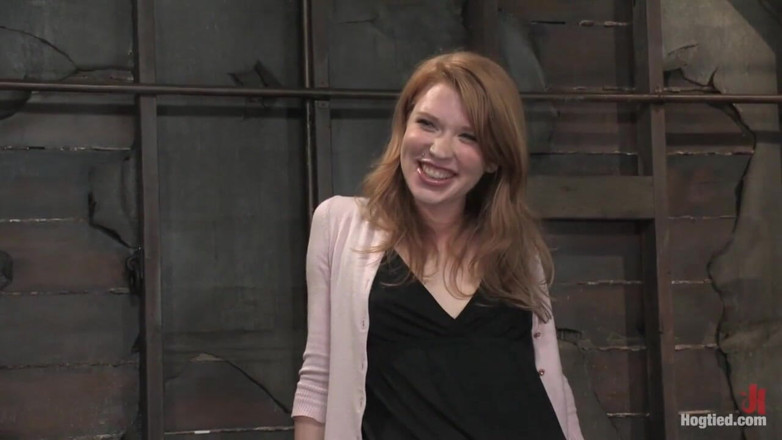 Hogtied by Kink: Madison Young je jedním z nejdrsnějších svazování modelek na planetě