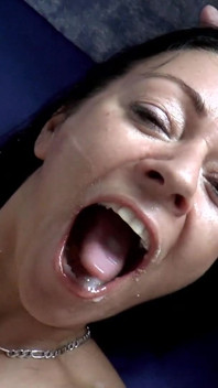 Sexy MILF picked up and banged hard in the car from her fucker