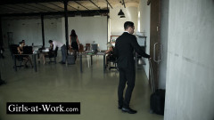 Girls At Work: Sexuální hry mezi kolegy