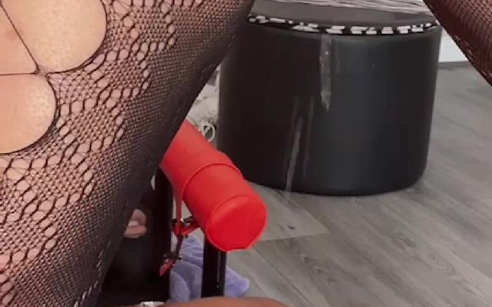 Nicole Dupapillon: Nữ hoàng nicole yêu cầu nô lệ của cô ấy bắn...