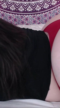 Booty Shaking BBW Czerwone stringi
