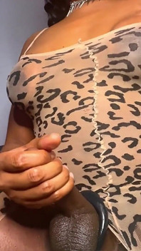 Aj180 presenteert: Laat stiefmoeder's poesje spinnen: ongecensureerd