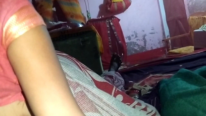 hotsimran70: Simran bhabhi ngentot habis-habisan posisi baru